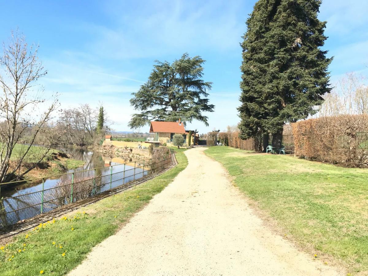 Domaine Borchamps. Villa Saint-Nizier-sous-Charlieu Exterior photo